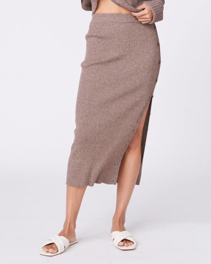 Front of a model wearing a size L Rib Midi Skirt in Cocoa in Cocoa by MONROW. | dia_product_style_image_id:339567